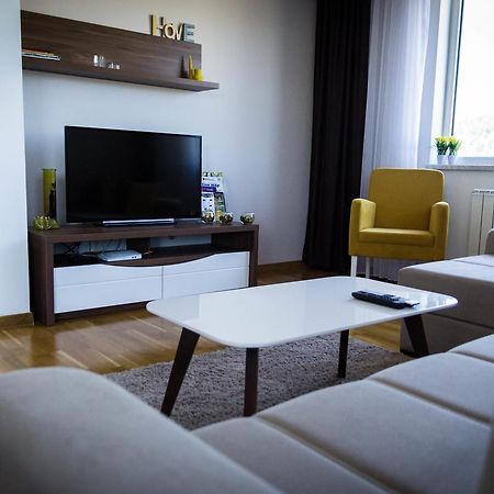 Prestige Apartment Tuzla Extérieur photo